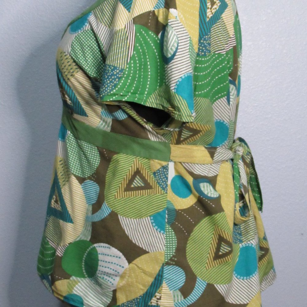 Geometric Patterned Blouse - Picture 3 of 8